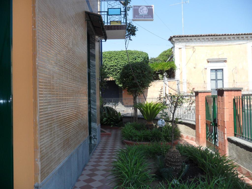 Il B&B Maison Graziella Viagrande Exterior photo