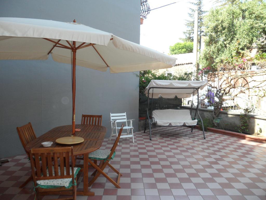 Il B&B Maison Graziella Viagrande Exterior photo